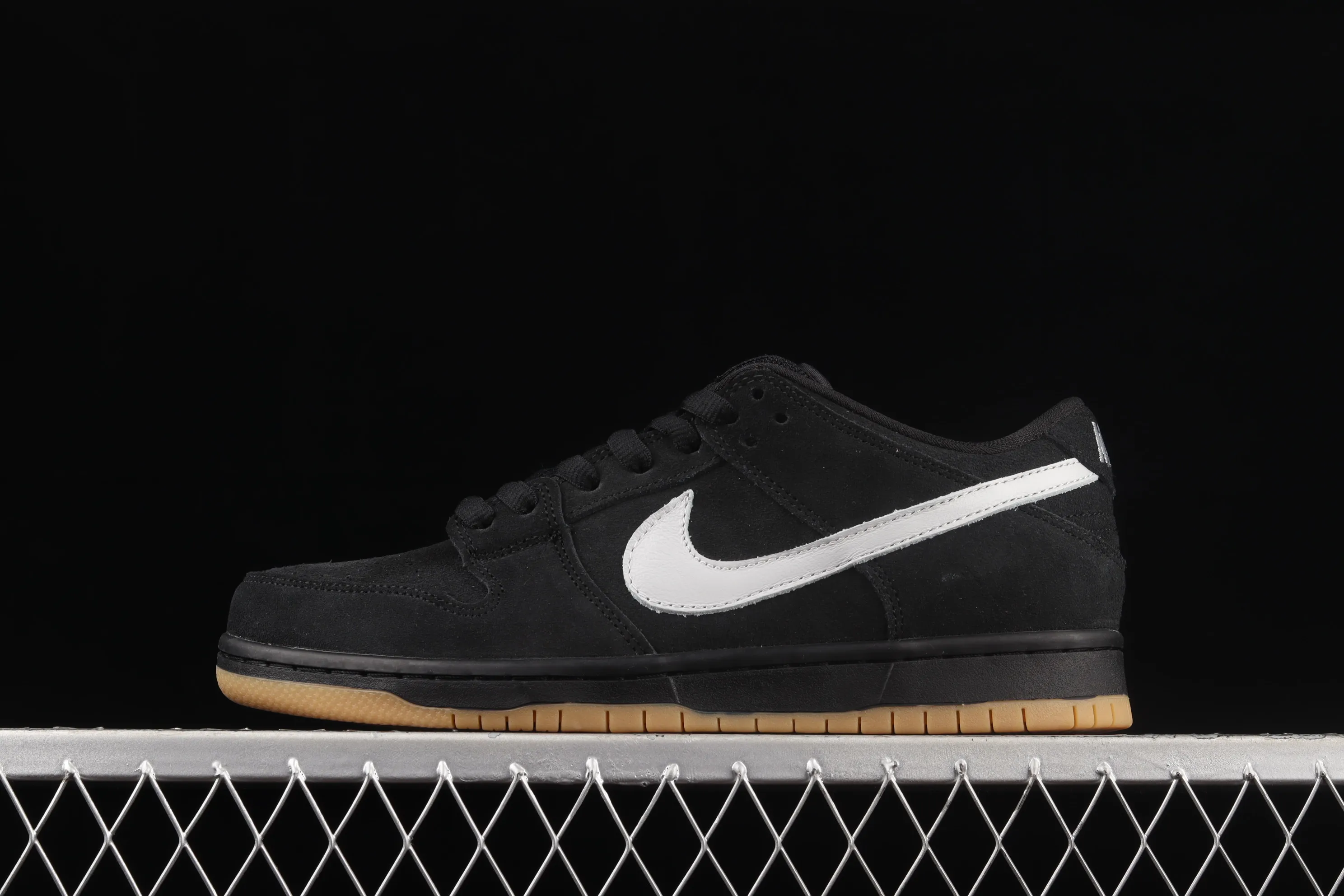 All categories Nk SB Dunk Series Nk SB Dunk Low low-top sneakers Nk SB Dunk Low SB dunk series low-top casual sports skateboard shoes BQ6817-010